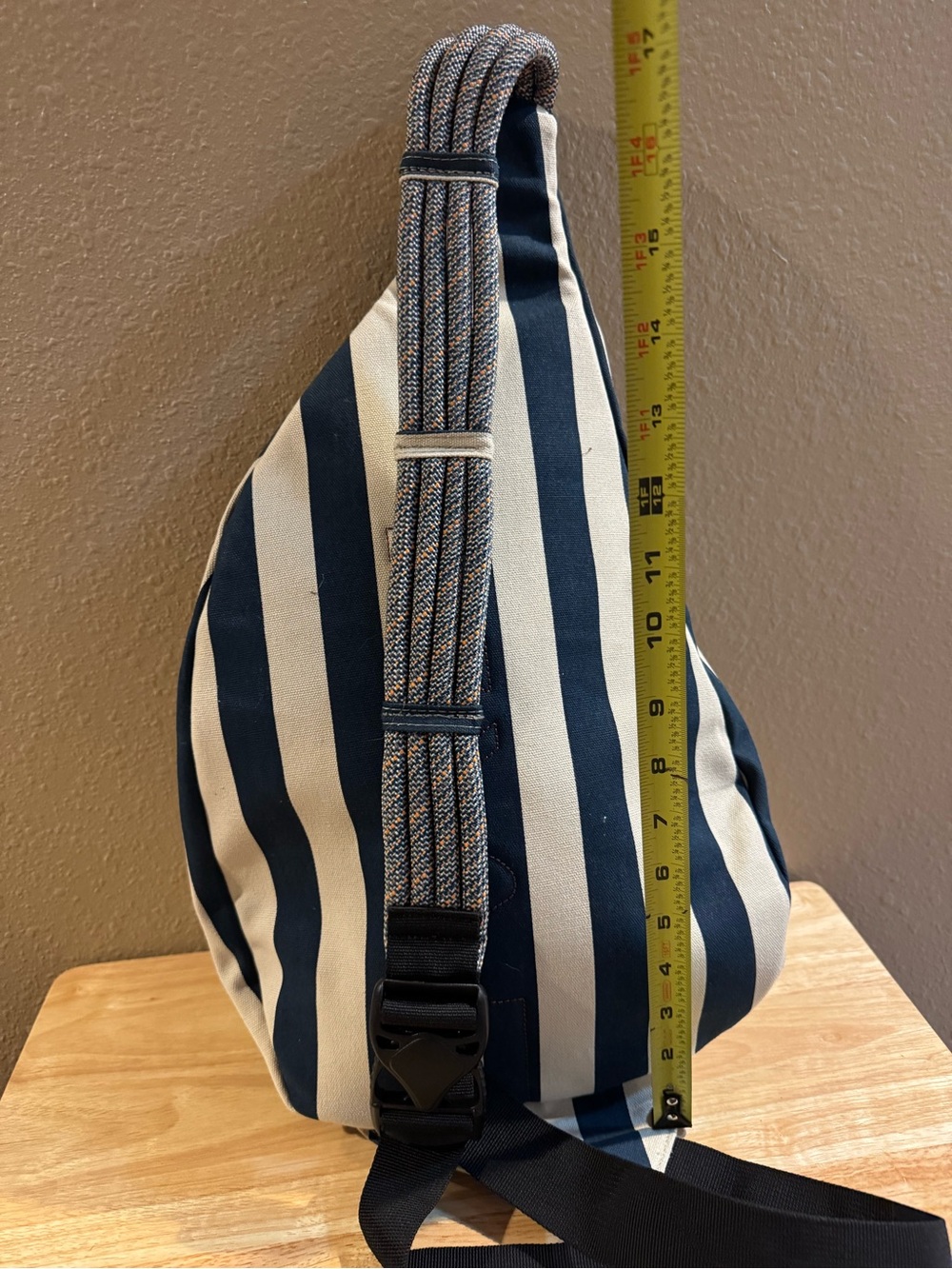 Kavu Rope Sling Backpack - Picture 4 of 8